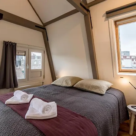 Great Location In City Center Гостевой дом *